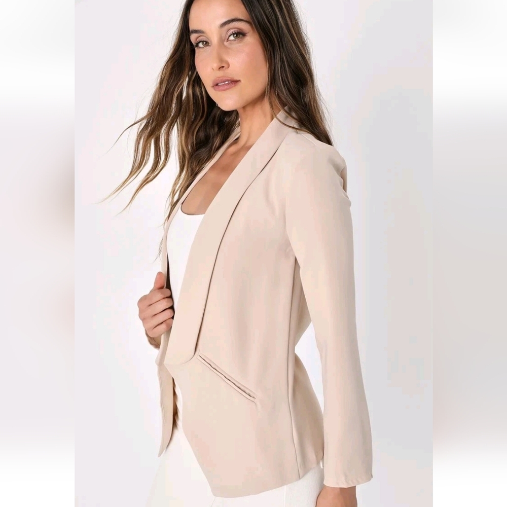 Lulu's Beige Open-Front Blazer